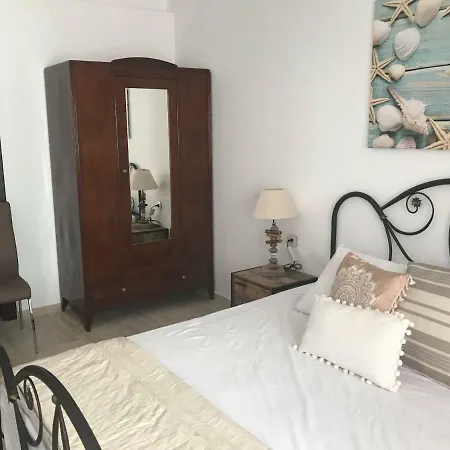 Blue Island Apartment Batsi