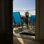 Blue Island Apartament *