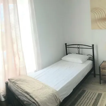 Blue Island Apartment