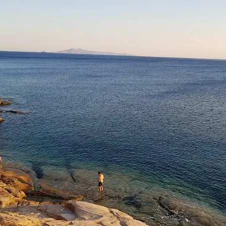 Blue Island Batsi (Andros)