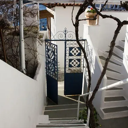 Blue Island Apartment Batsi (Andros)