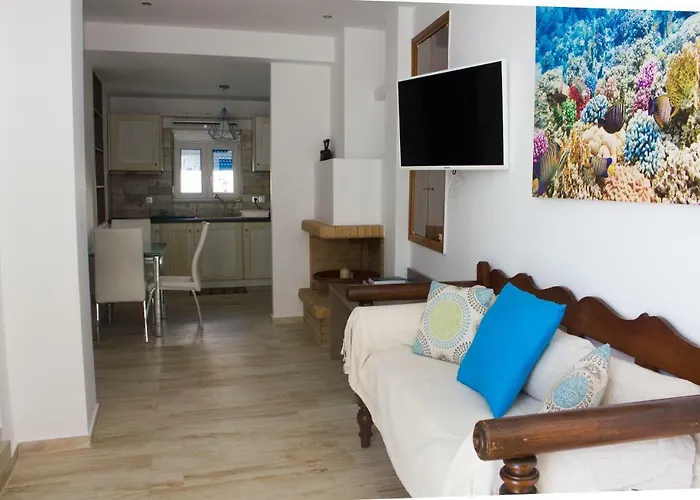 Blue Island Batsi (Andros)